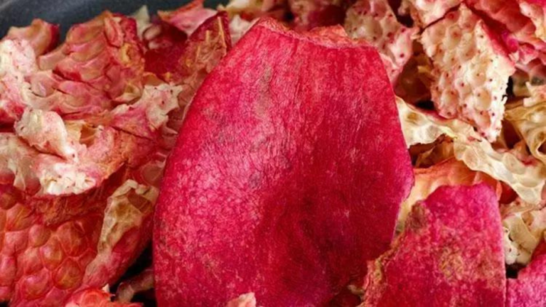 pomegranate and pomegranate juice